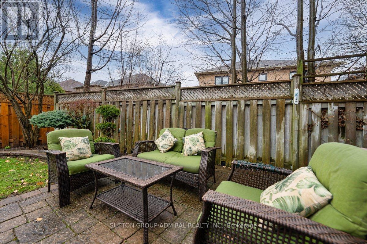 126 REDONDO DRIVE E - 32