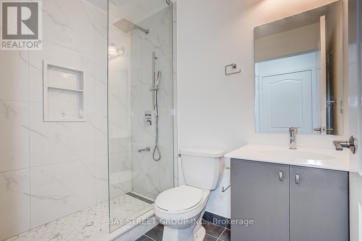 #348 555 WILLIAM GRAHAM DRIVE - 20