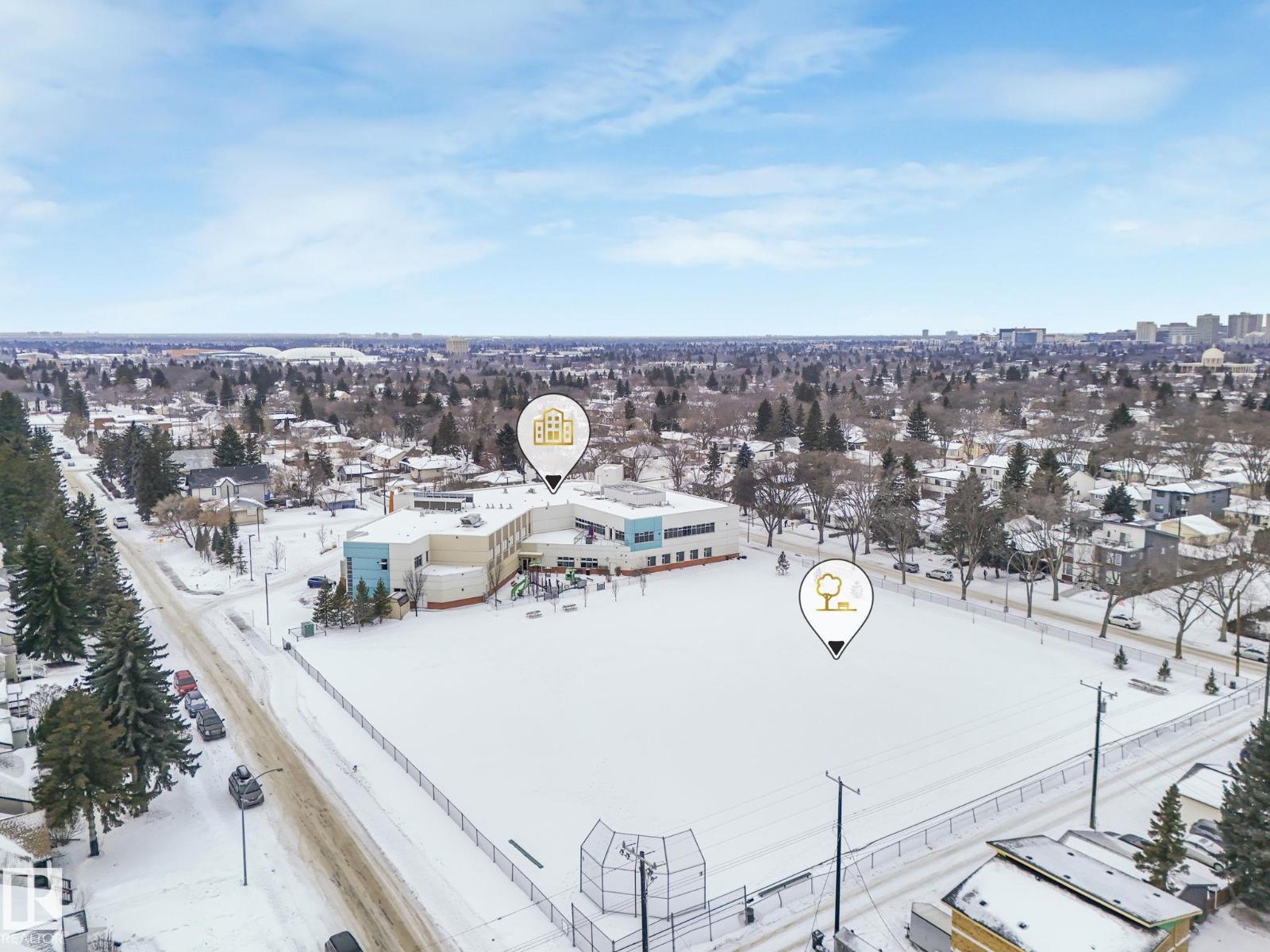 10516 63 AV NW - 20