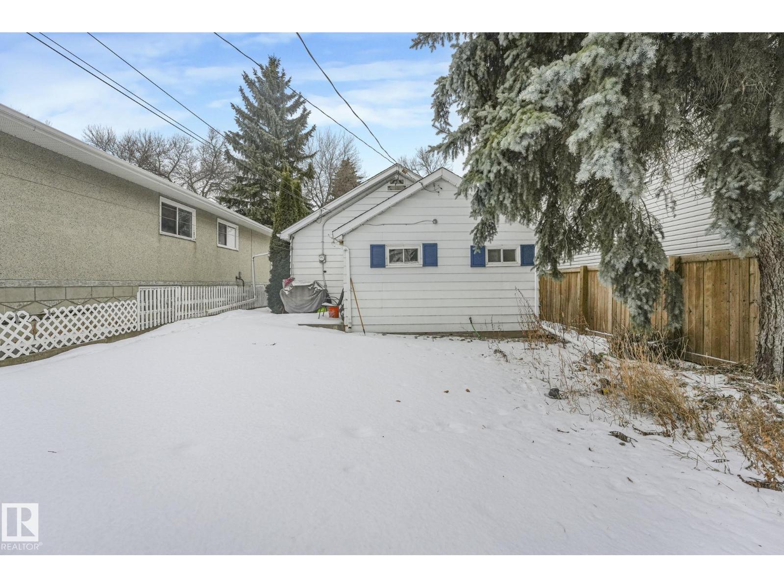 10516 63 AV NW - 5