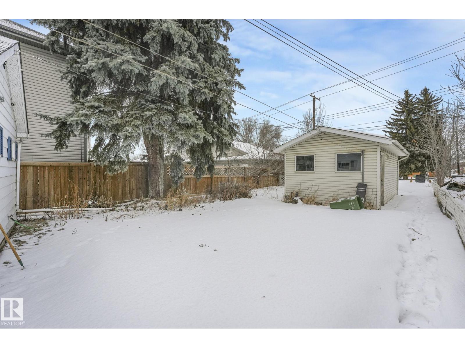 10516 63 AV NW - 7