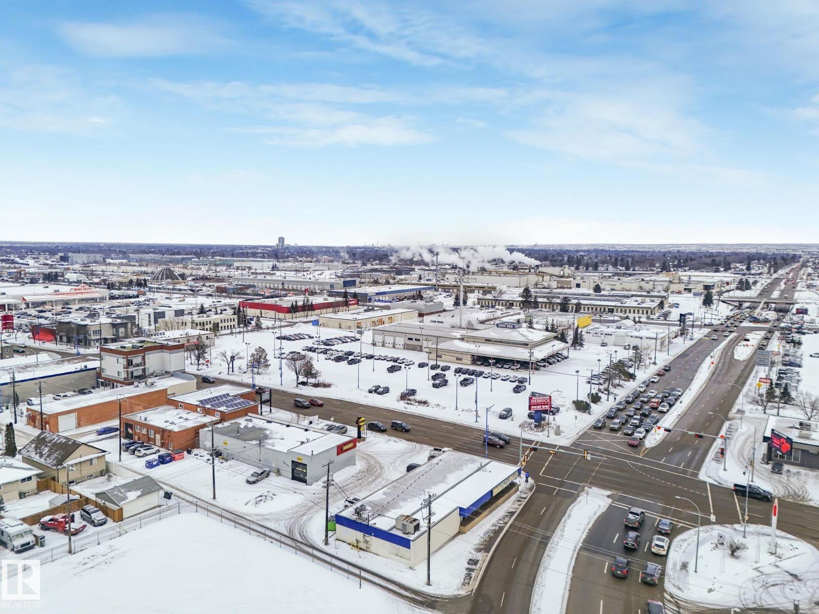 10516 63 AV NW - 23