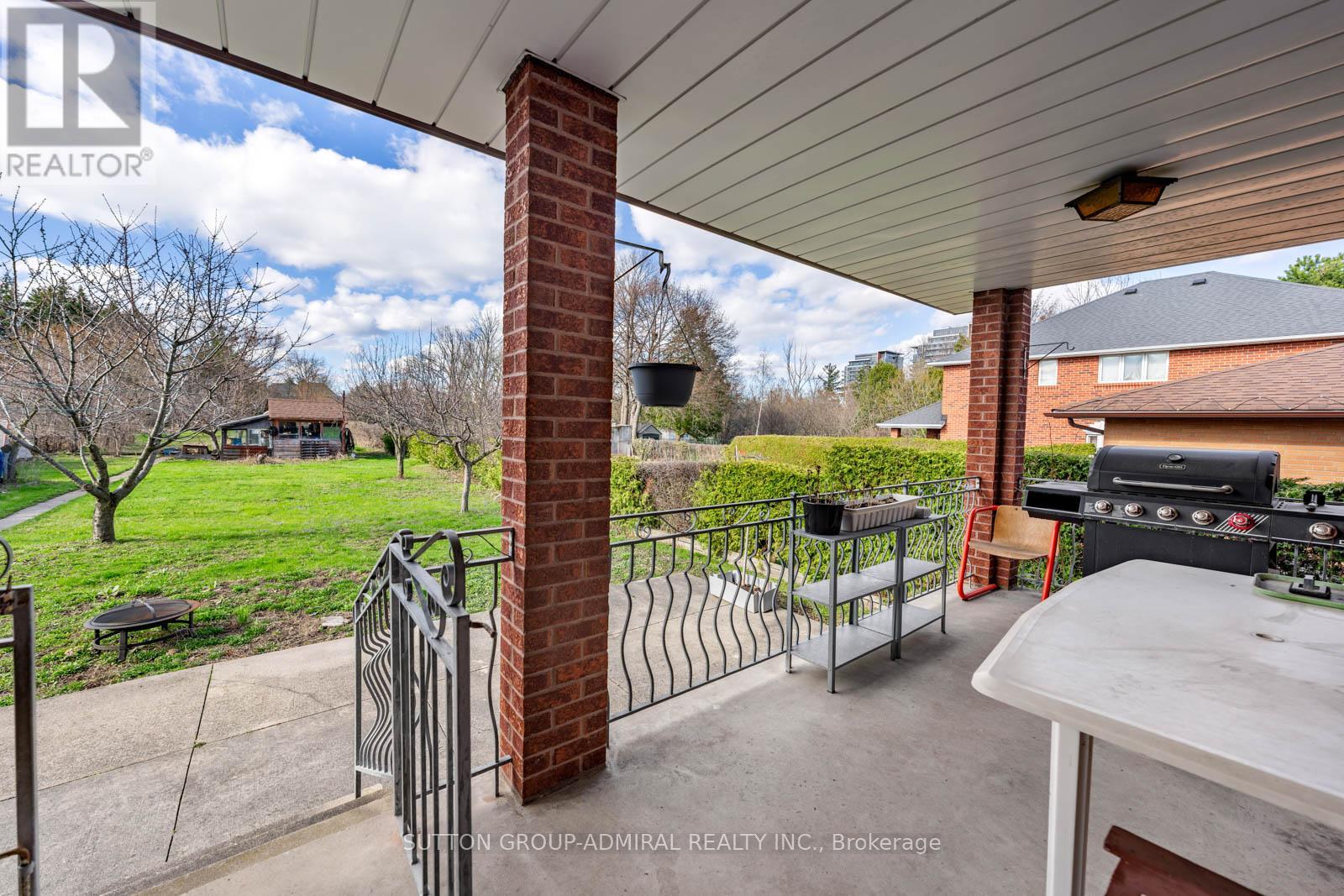48 WELDRICK ROAD W - 33