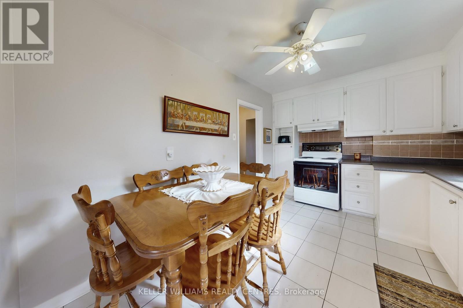 549 RUSTIC ROAD - 12
