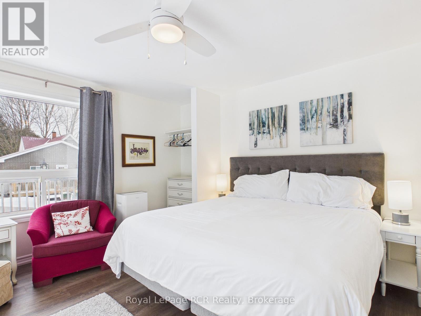 Bedroom #2 (West wing)