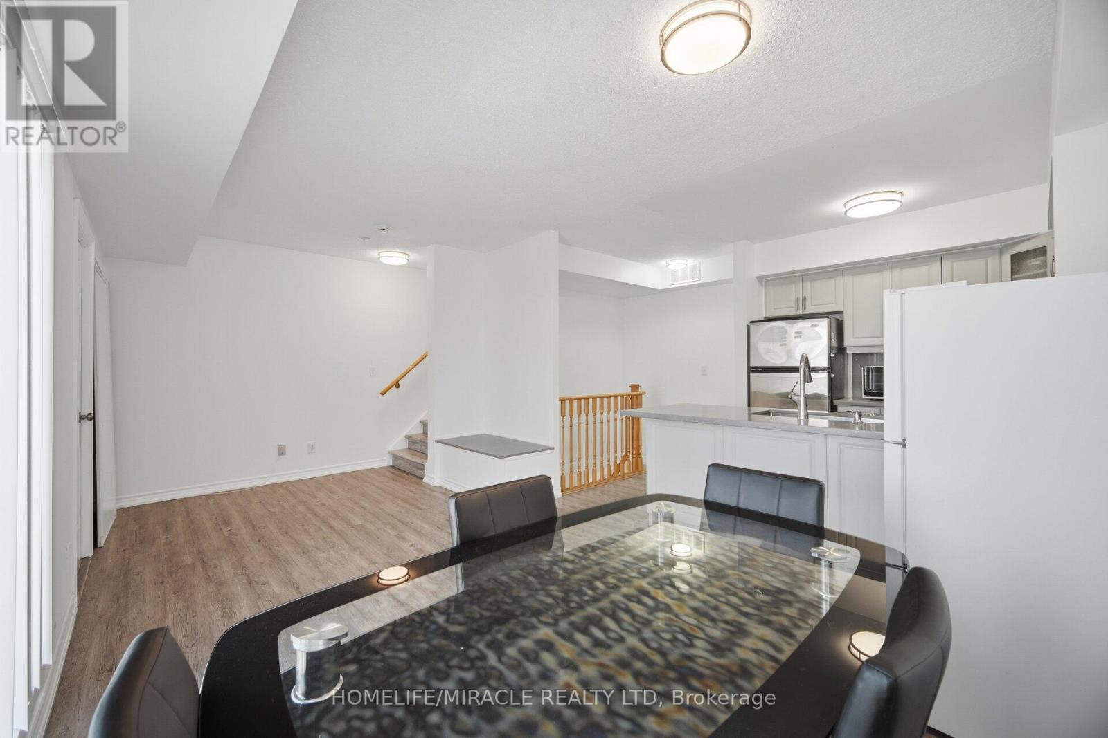 #2002 3049 FINCH AVENUE W - 8