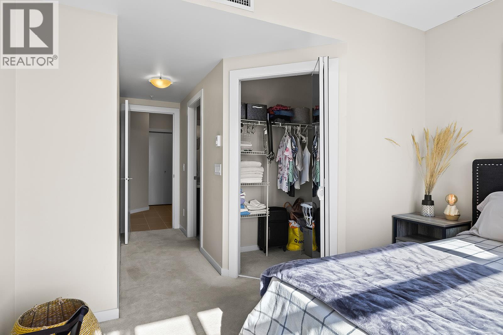 1075 Sunset Drive Unit# 906, Kelowna