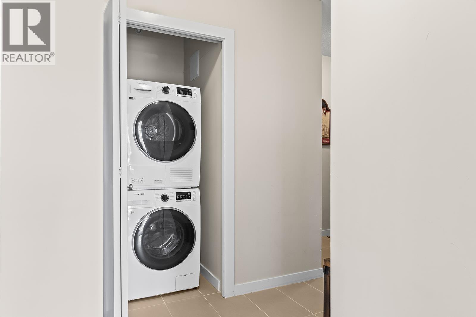 1075 Sunset Drive Unit# 906, Kelowna