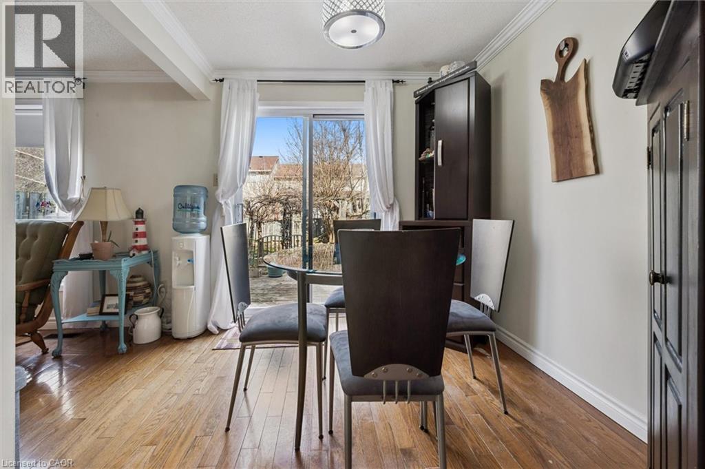 37 EDGEMERE Drive — photo 14