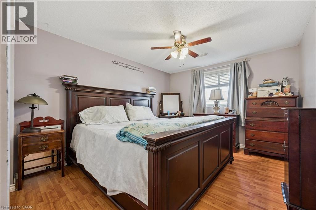 37 EDGEMERE Drive — photo 21