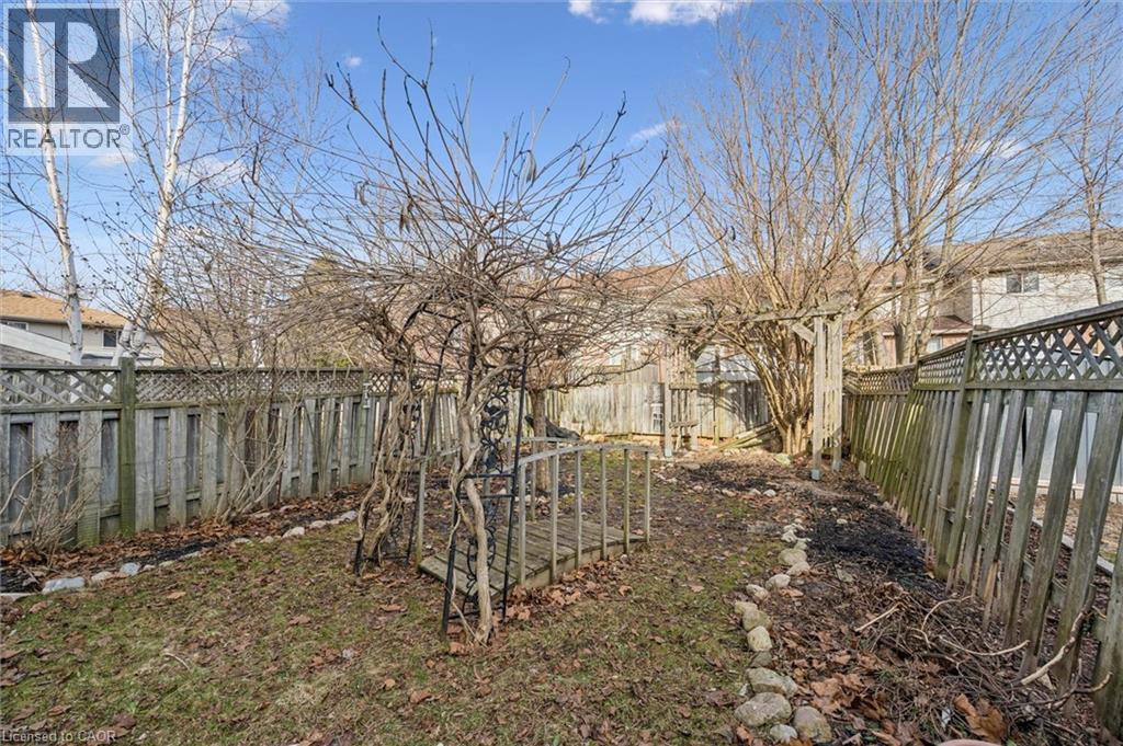 37 EDGEMERE Drive — photo 38