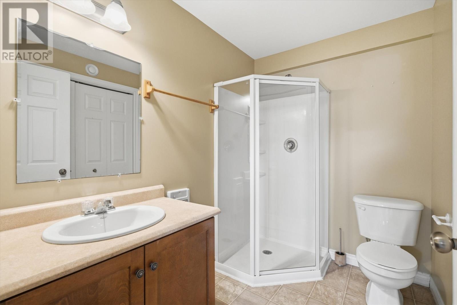 58 MACBETH DRIVE - 18