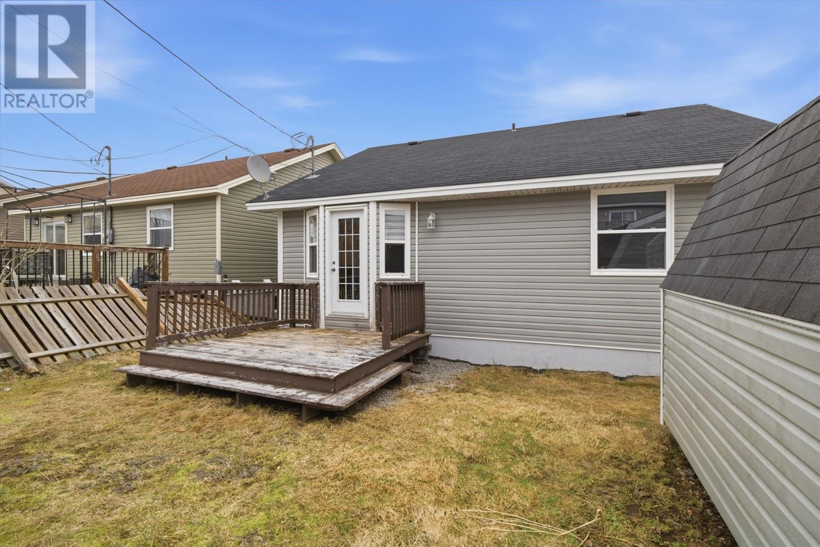 58 MACBETH DRIVE - 20