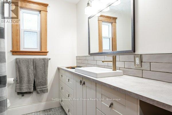 88 NORMAN STREET - 27
