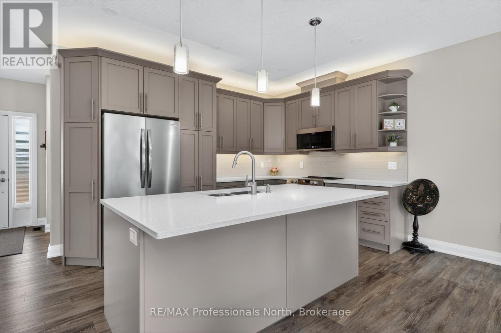 8 BANCROFT RIDGE DRIVE - 11