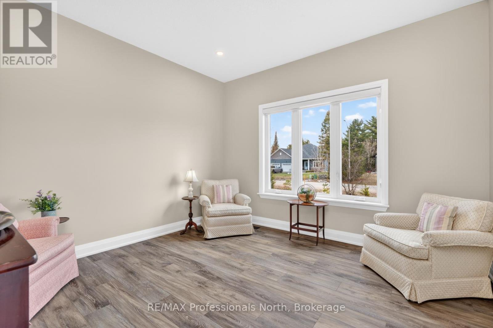8 BANCROFT RIDGE DRIVE - 24