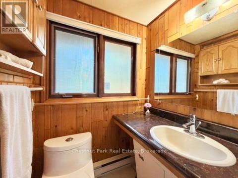 3pc main level bath off den/office