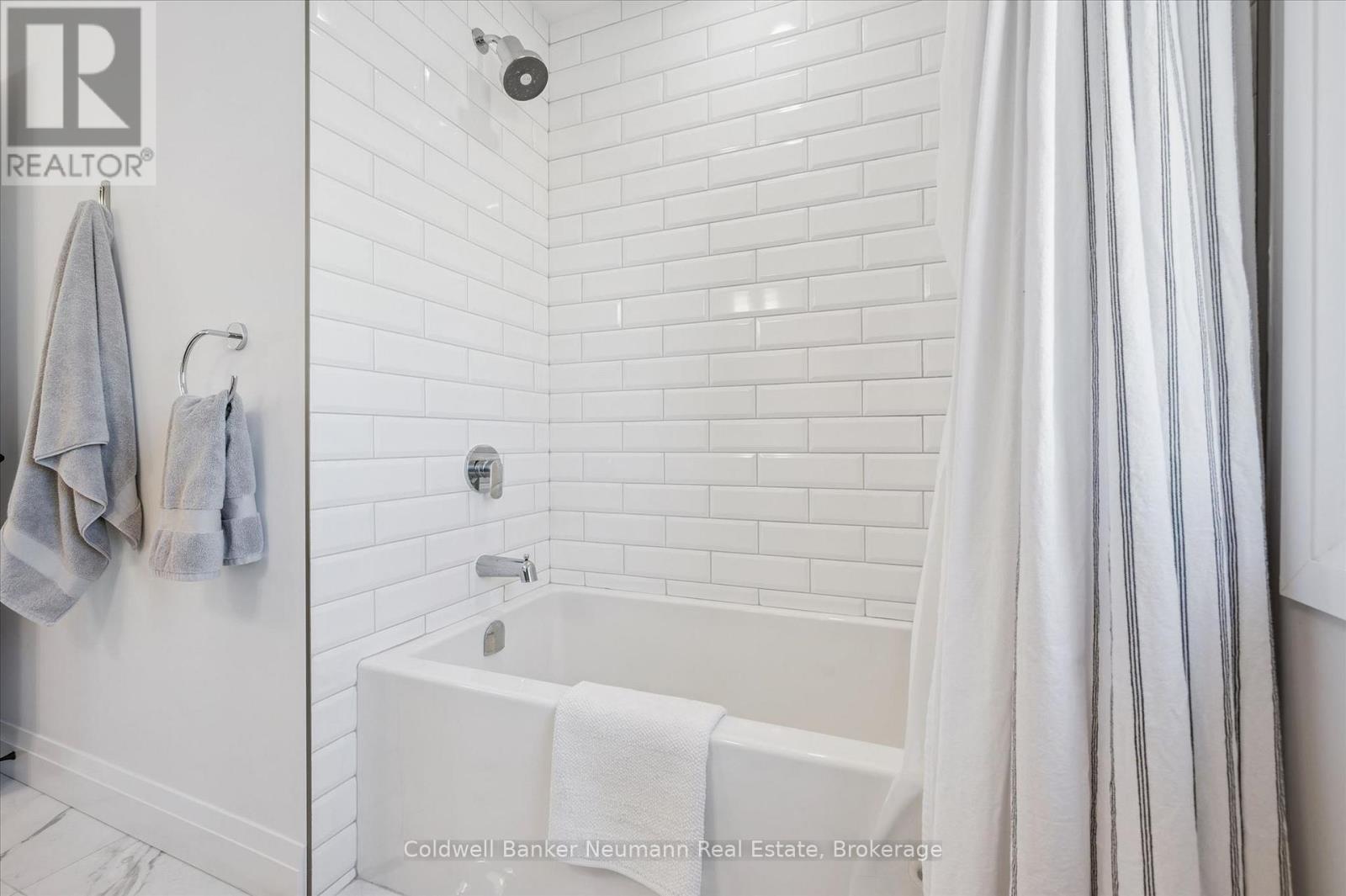 74 GELLERT DRIVE — photo 26