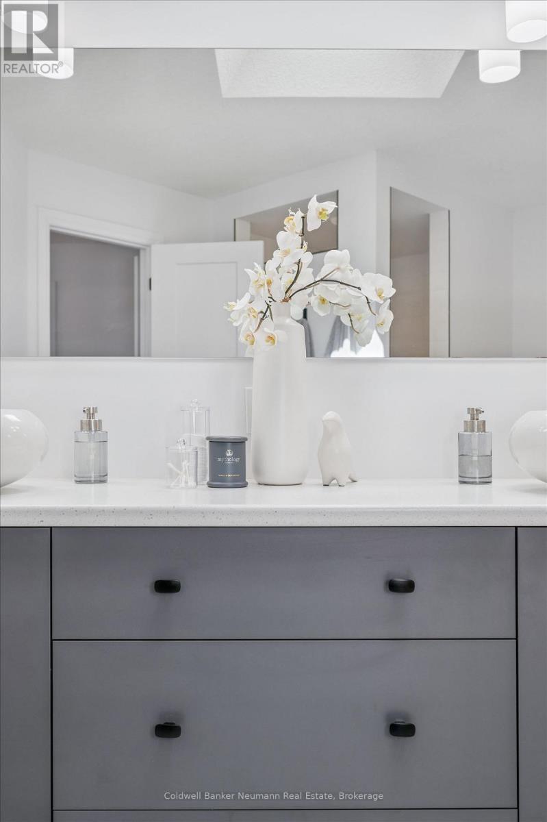 74 GELLERT DRIVE — photo 36