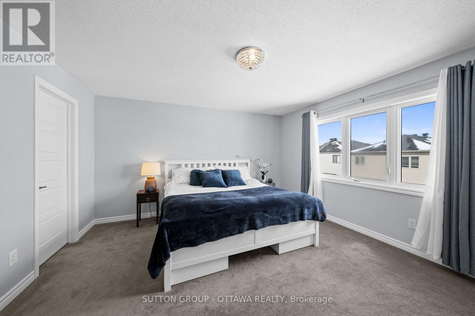 1013 MANEGE STREET - 18
