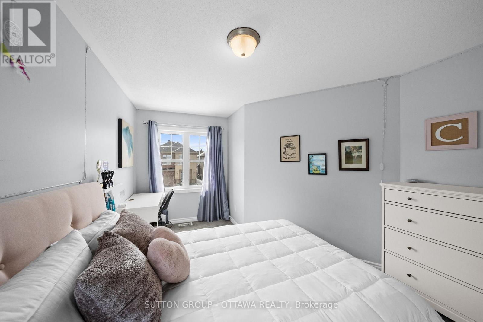 1013 MANEGE STREET - 24