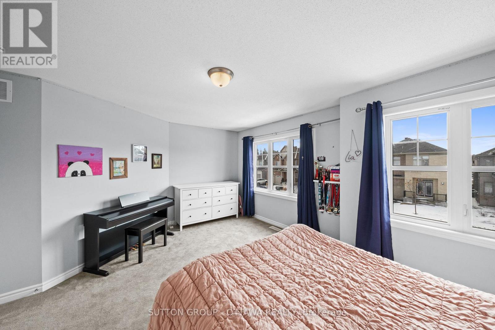 1013 MANEGE STREET - 26