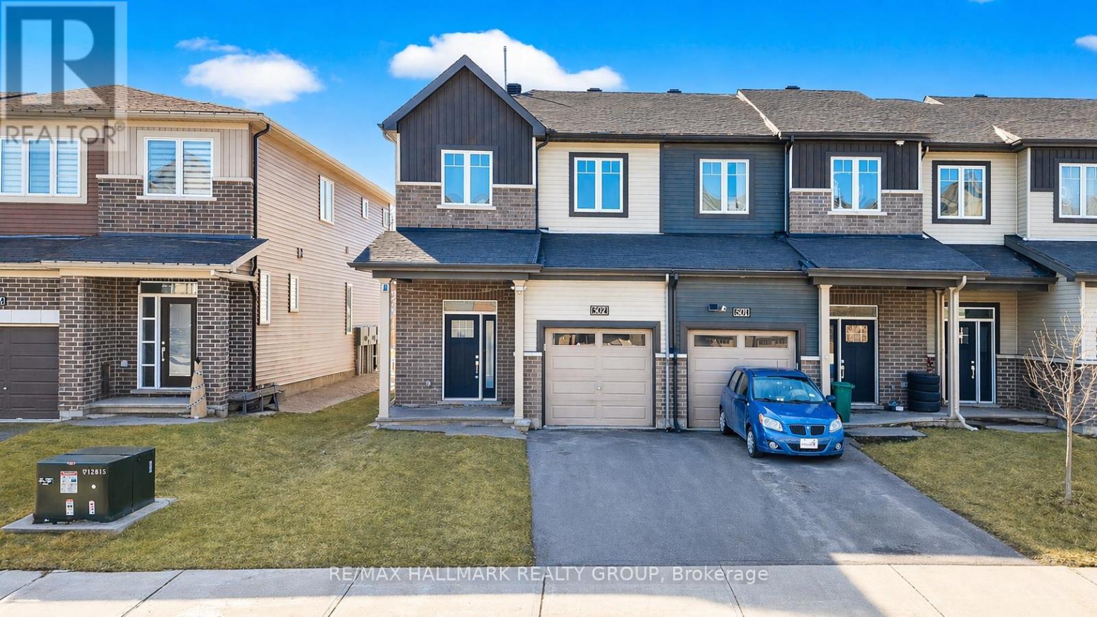 562 CLEMENCY CRESCENT - 1