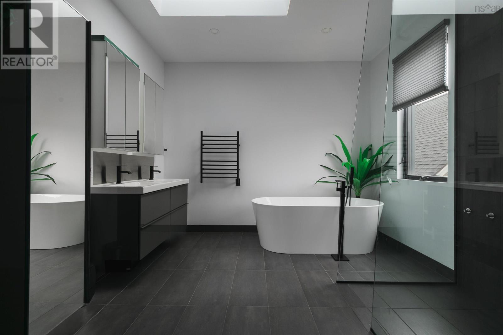 Property 31 of 51 of 522 Tower Road