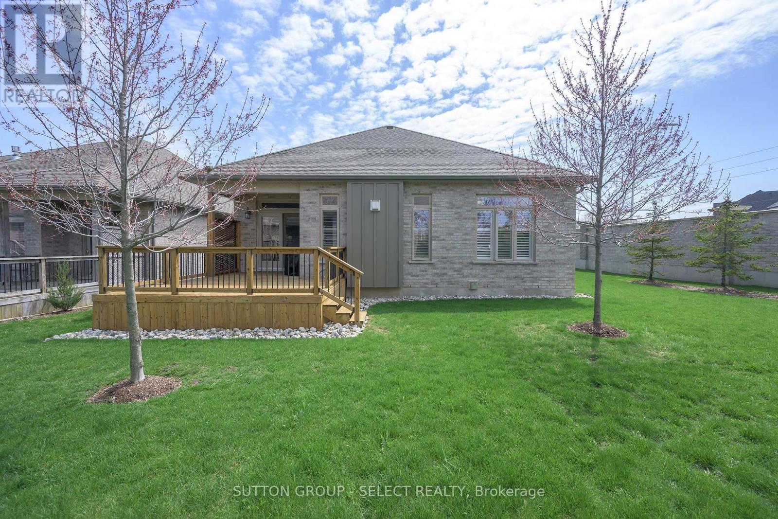 30 - 725 EAGLETRACE DRIVE, London North (North R), Ontario, N6G0J7 — Photo 35