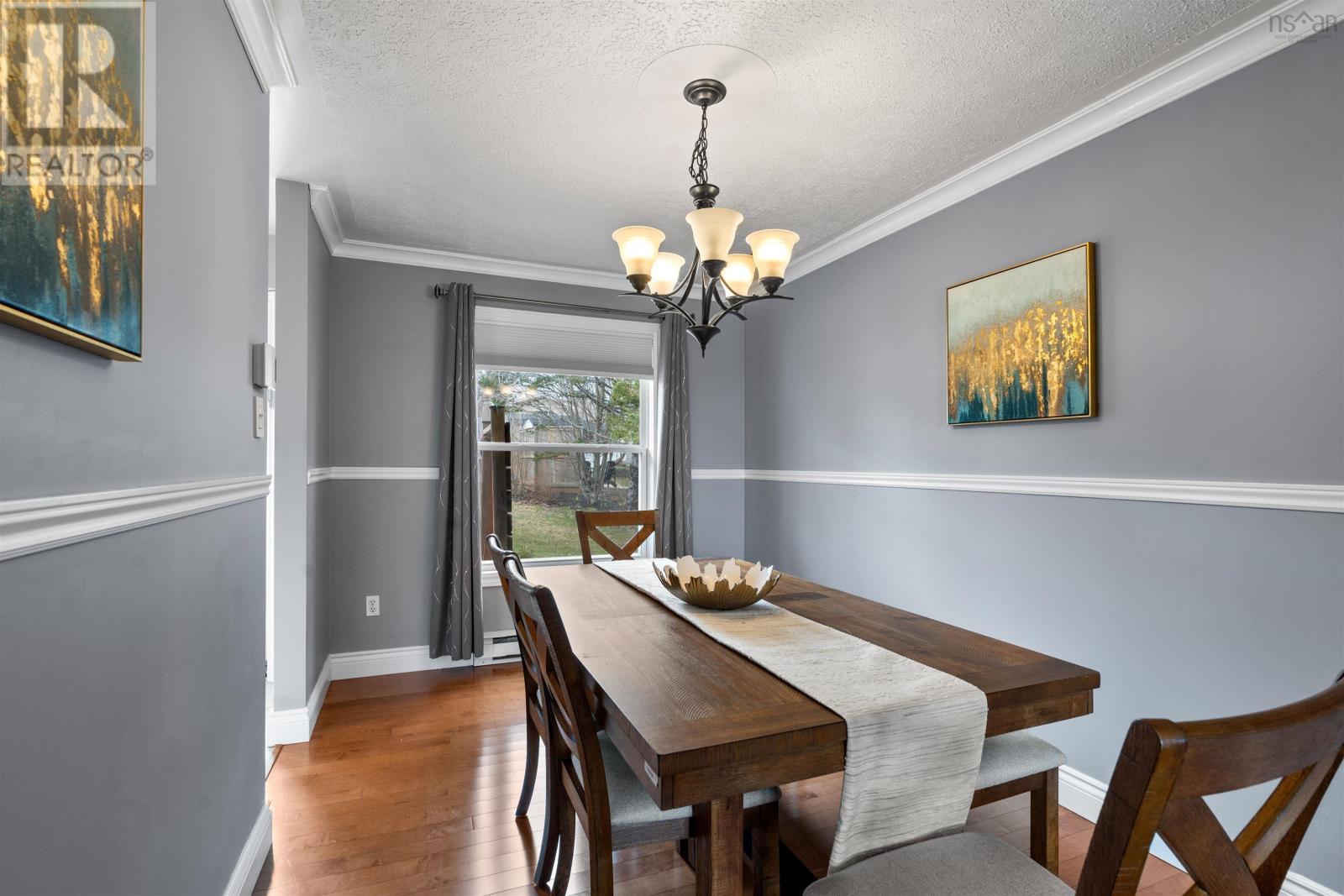 Property 21 of 42 of 94 Stratford Drive