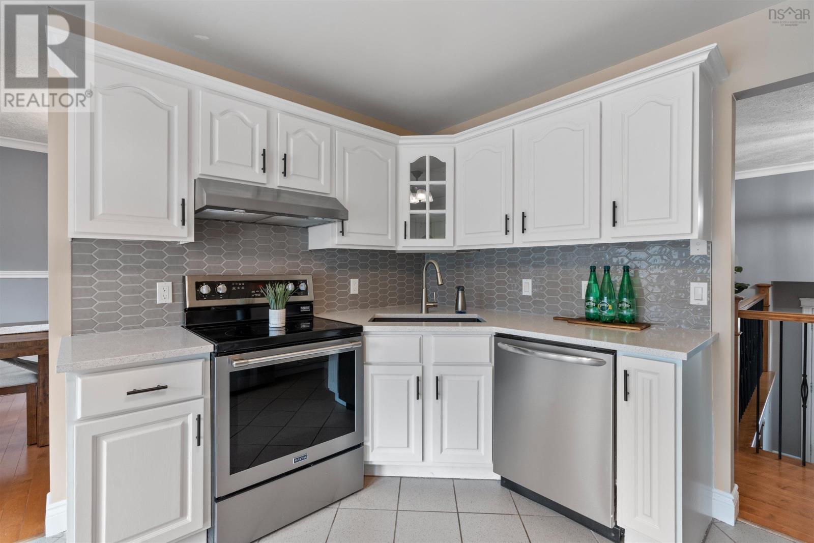 Property 26 of 42 of 94 Stratford Drive