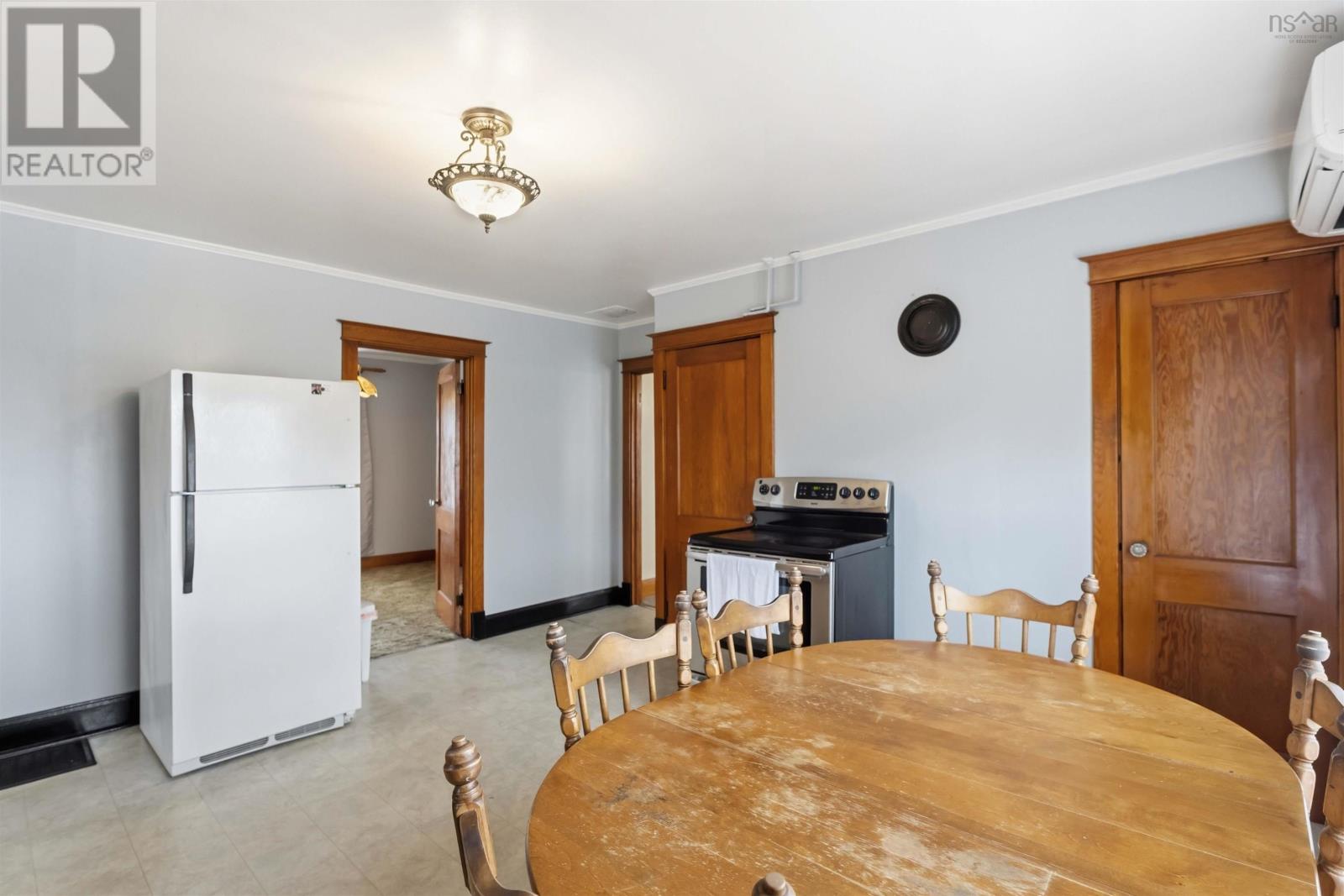 Property 26 of 51 of 151 King Street