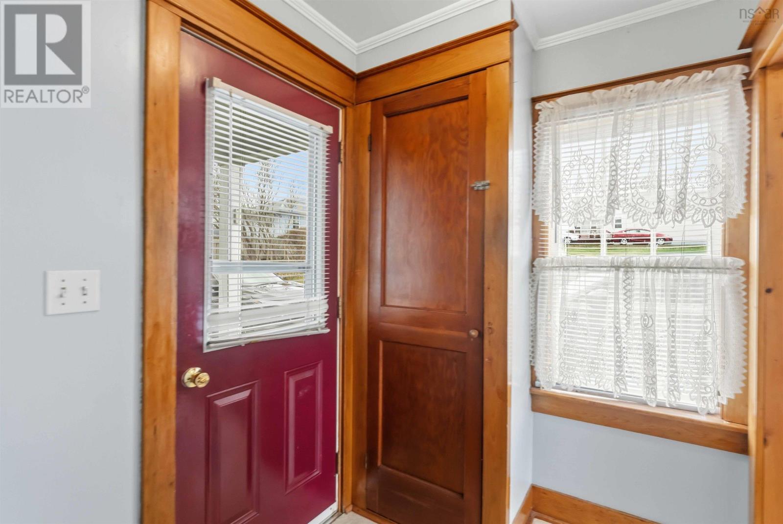 Property 27 of 51 of 151 King Street