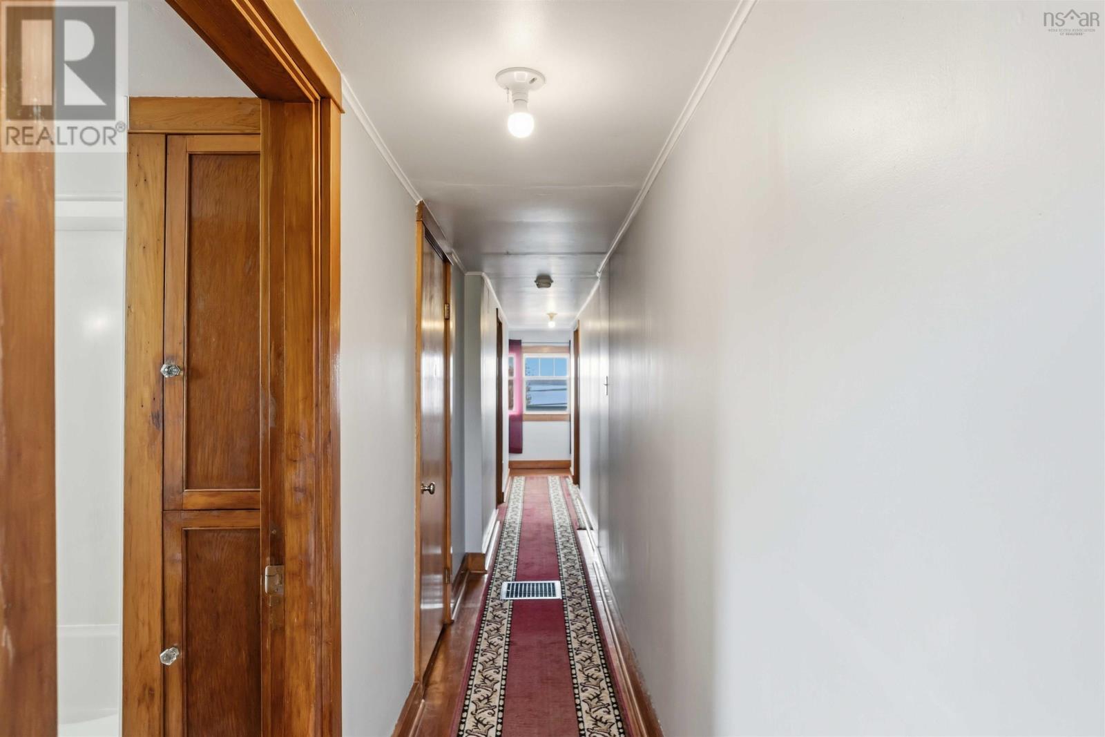 Property 40 of 51 of 151 King Street