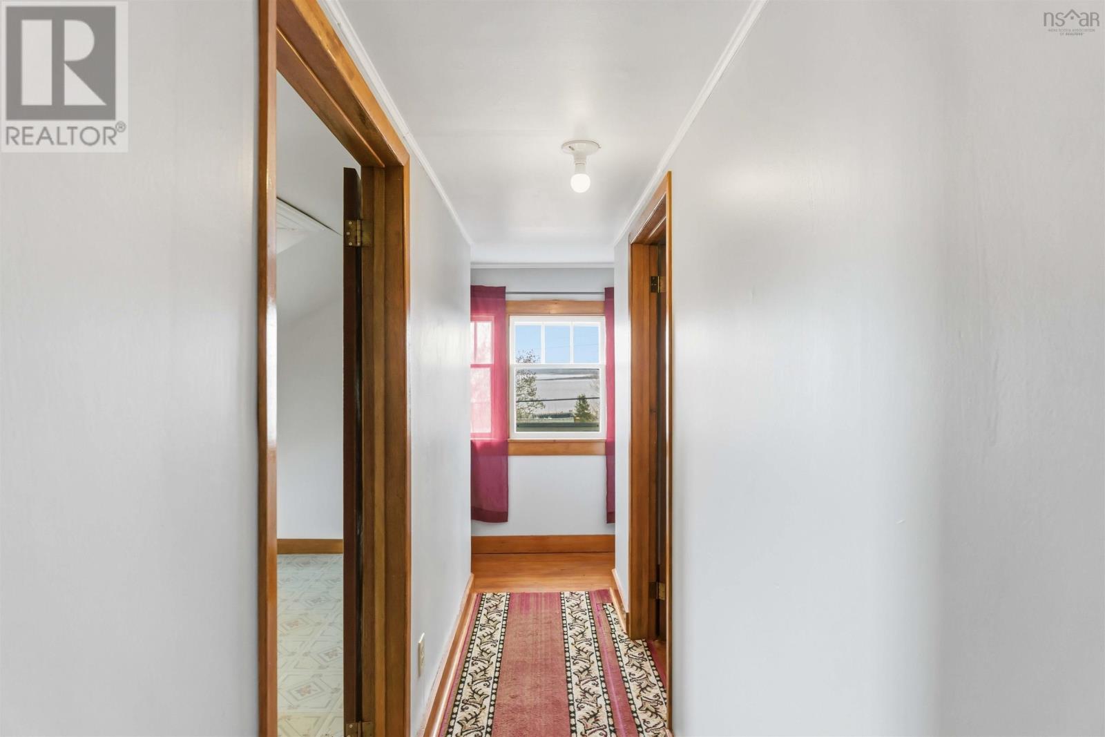 Property 33 of 51 of 151 King Street