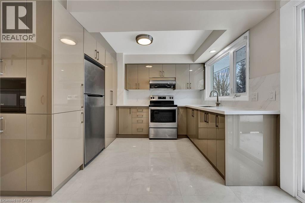 115 UPLANDS DRIVE - 43