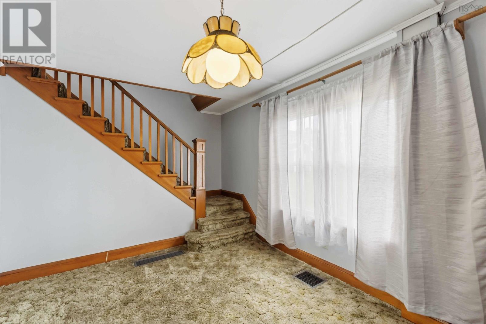 Property 28 of 51 of 151 King Street