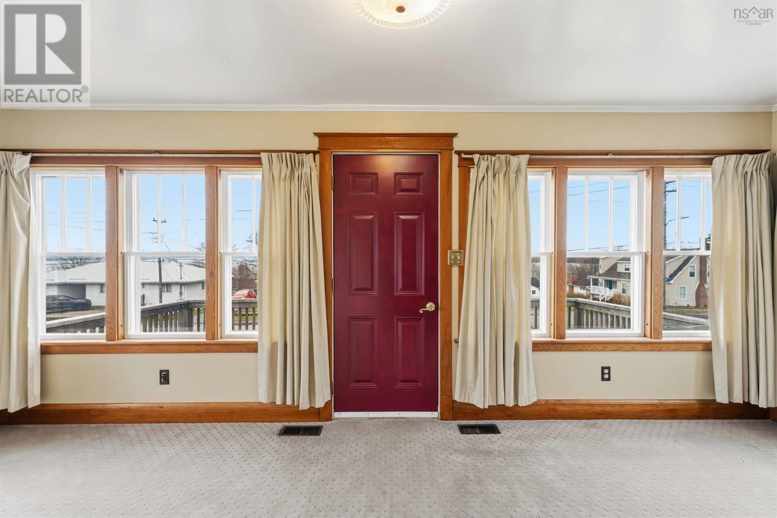 Property 9 of 51 of 151 King Street