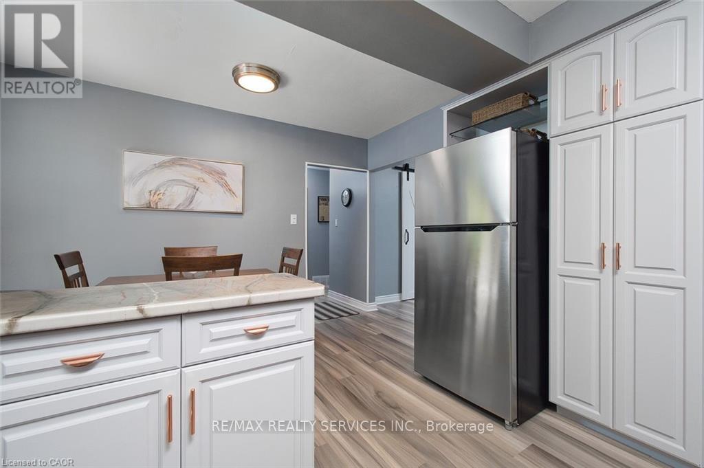 115 UPLANDS DRIVE — photo 11