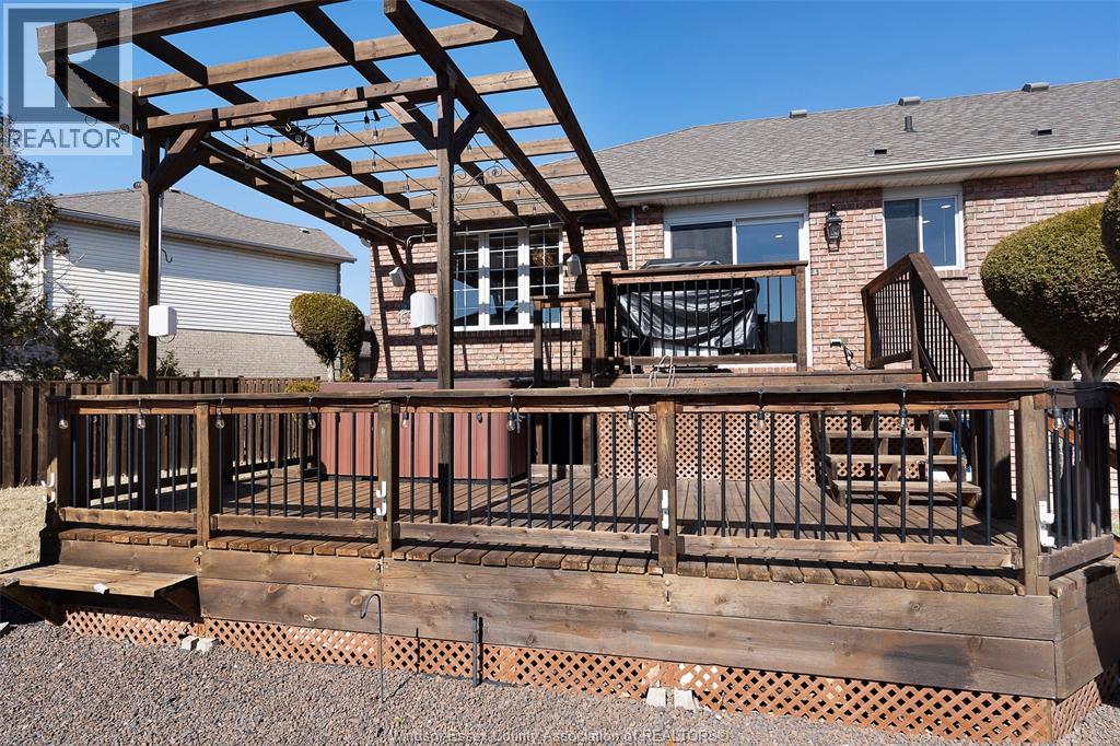 2071 EUGENI, Tecumseh, Ontario, N9K1B3 — Photo 11