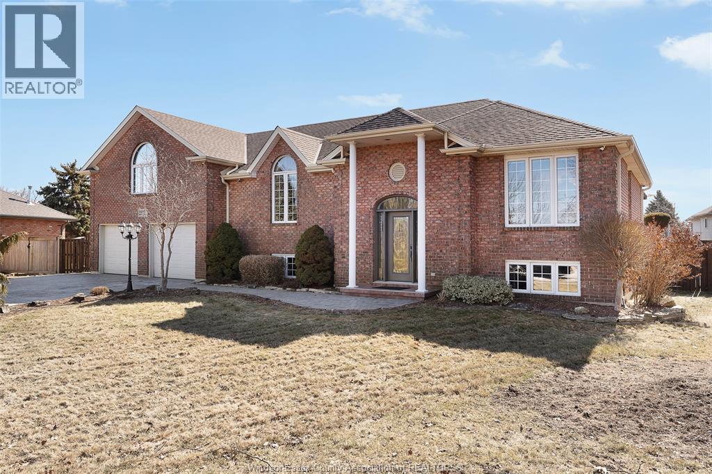 2071 EUGENI, Tecumseh, Ontario, N9K1B3 — Photo 2