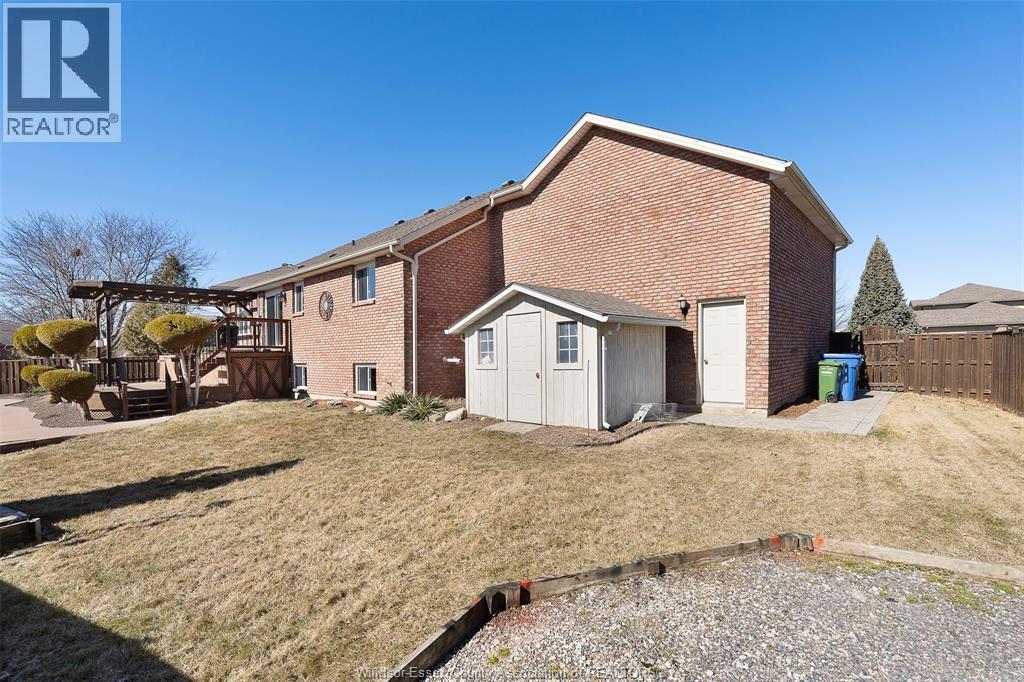 2071 EUGENI, Tecumseh, Ontario, N9K1B3 — Photo 6