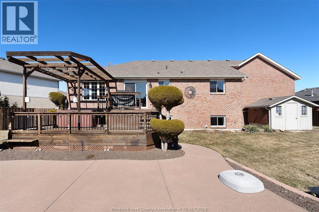 2071 EUGENI, Tecumseh, Ontario, N9K1B3 — Photo 7