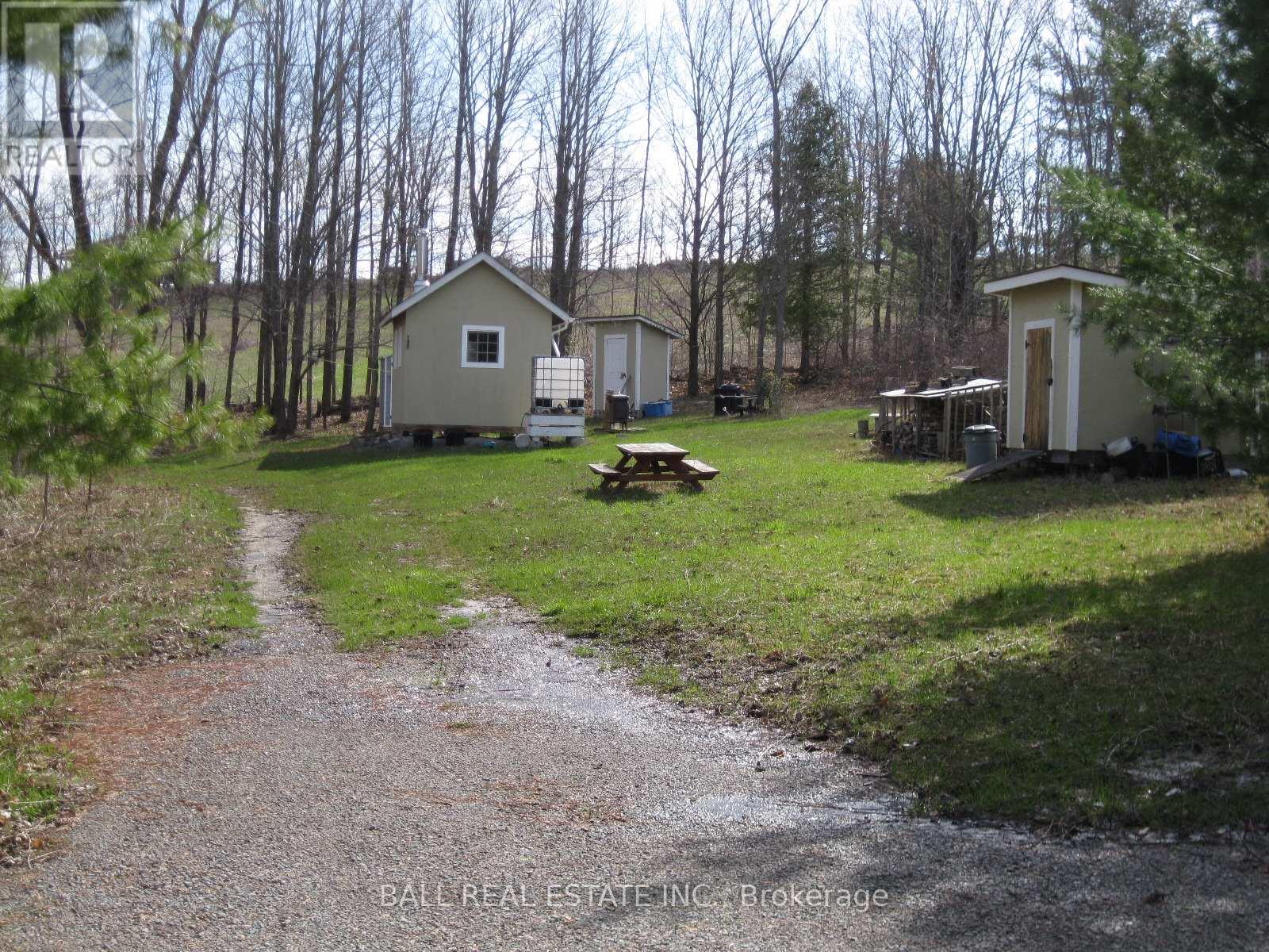 81 SILVER HEIGHTS DRIVE — photo 3