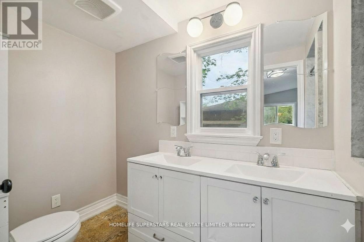 4290 YONGE STREET — photo 13
