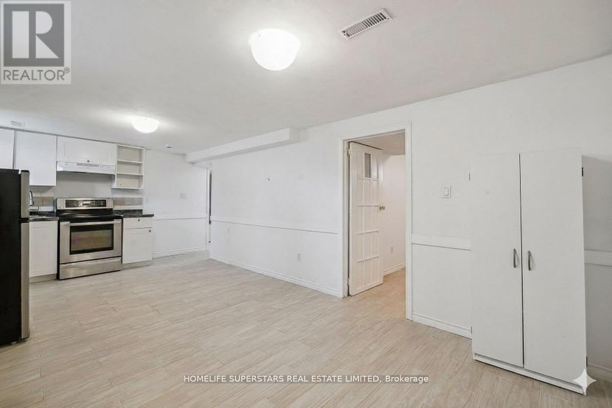 4290 YONGE STREET — photo 29
