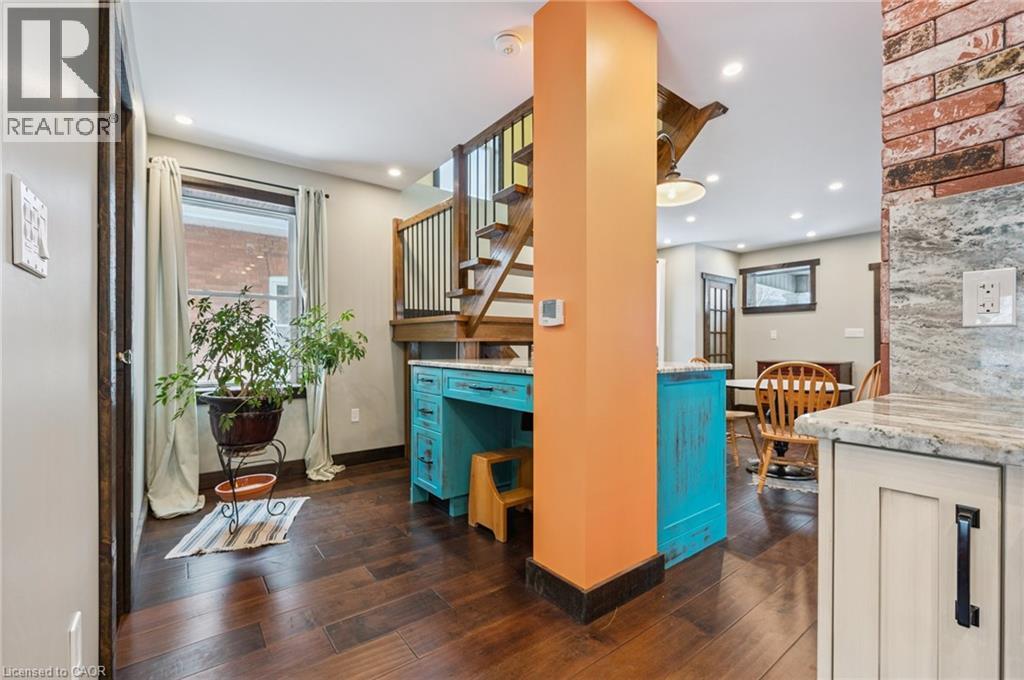 838 MOORE Street — photo 14