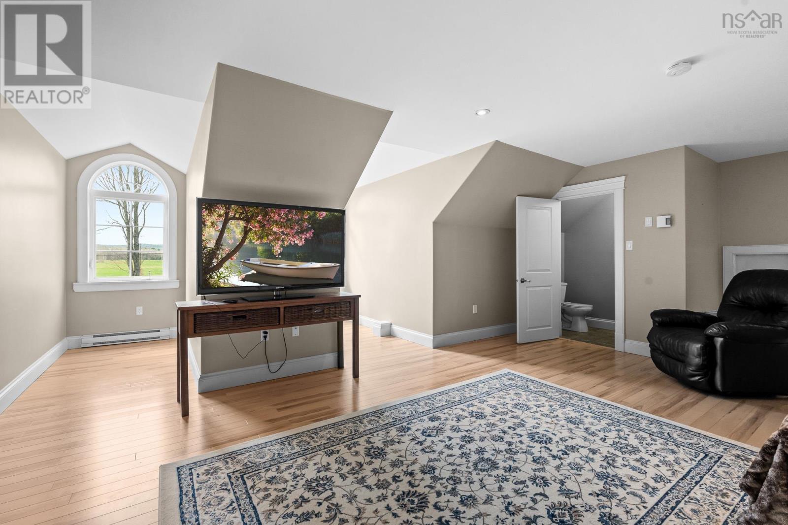 Property 35 of 49 of 1939 Middle Road