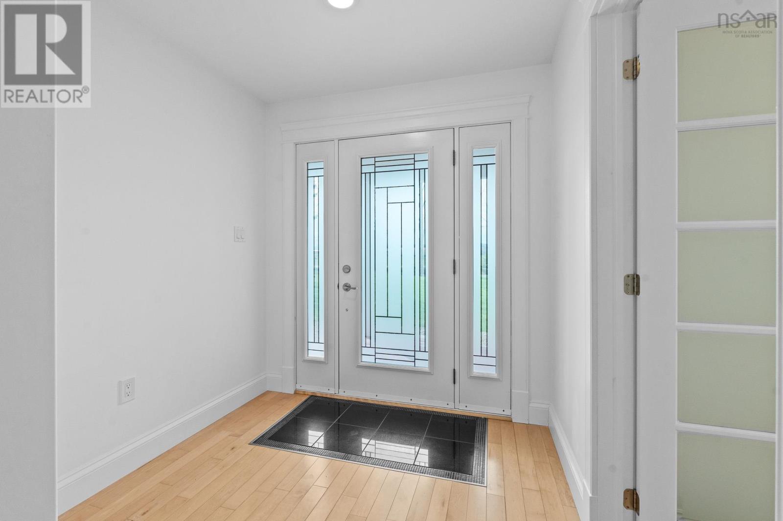 Property 5 of 49 of 1939 Middle Road