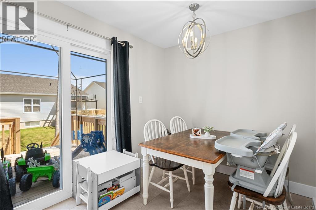 10 Mia Street - 18